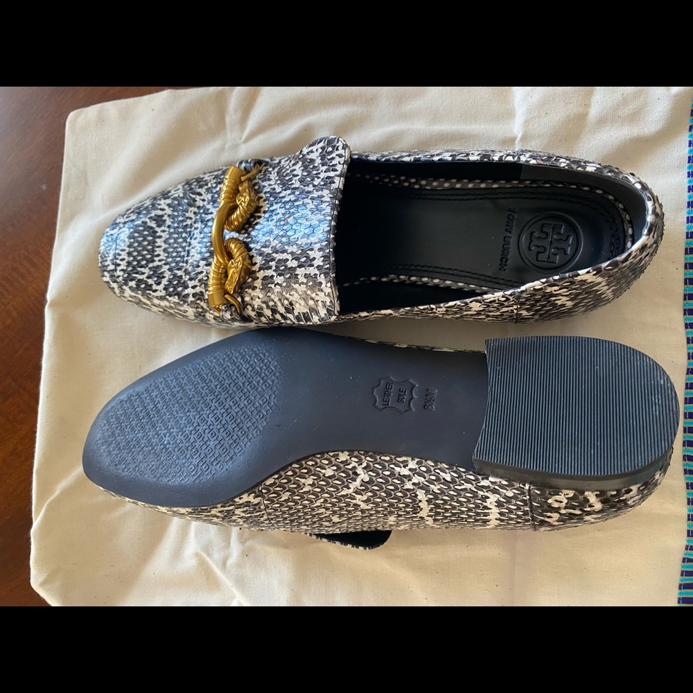 Tory Burch Loafer w/Gold Buckle